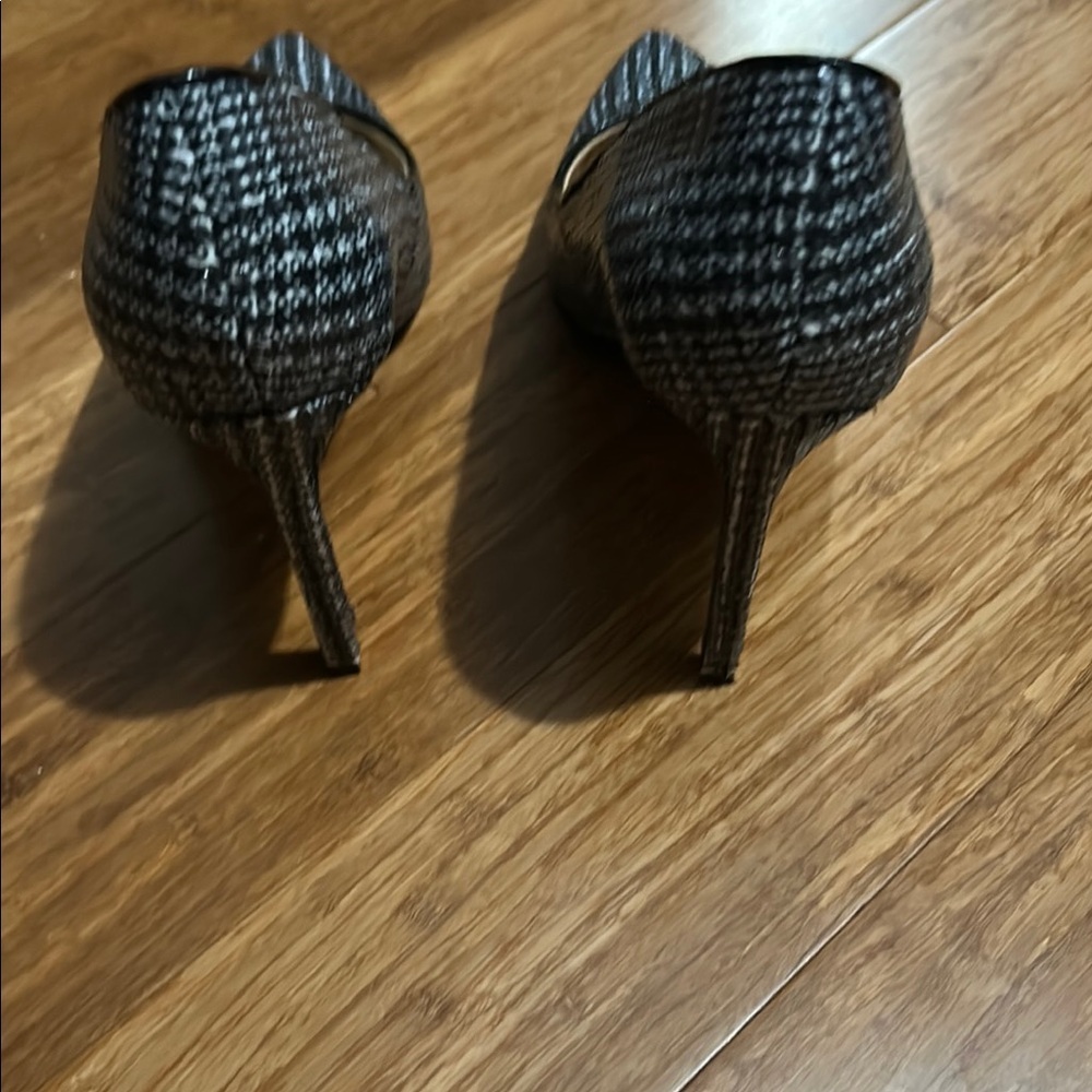 Nine West Black and White Heels with Classic Design Women’s Size 8 Pumps Heels - Picture 7 of 16